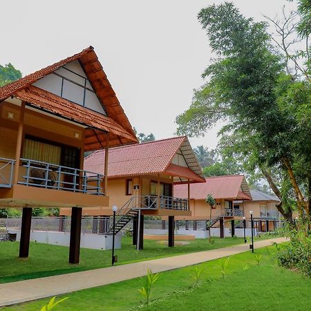 Sterling Vythiri Wayanad Hotel Ngoại thất bức ảnh