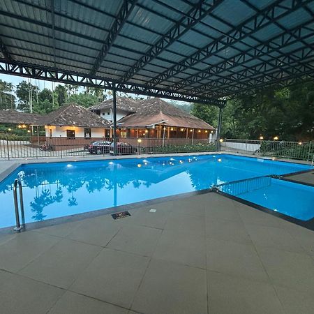 Sterling Vythiri Wayanad Hotel Ngoại thất bức ảnh